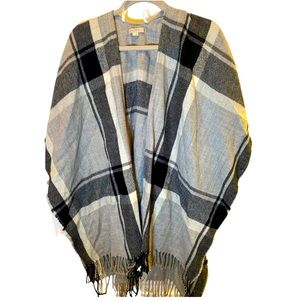 Ann Taylor LOFT Modern Plaid Poncho Wrap